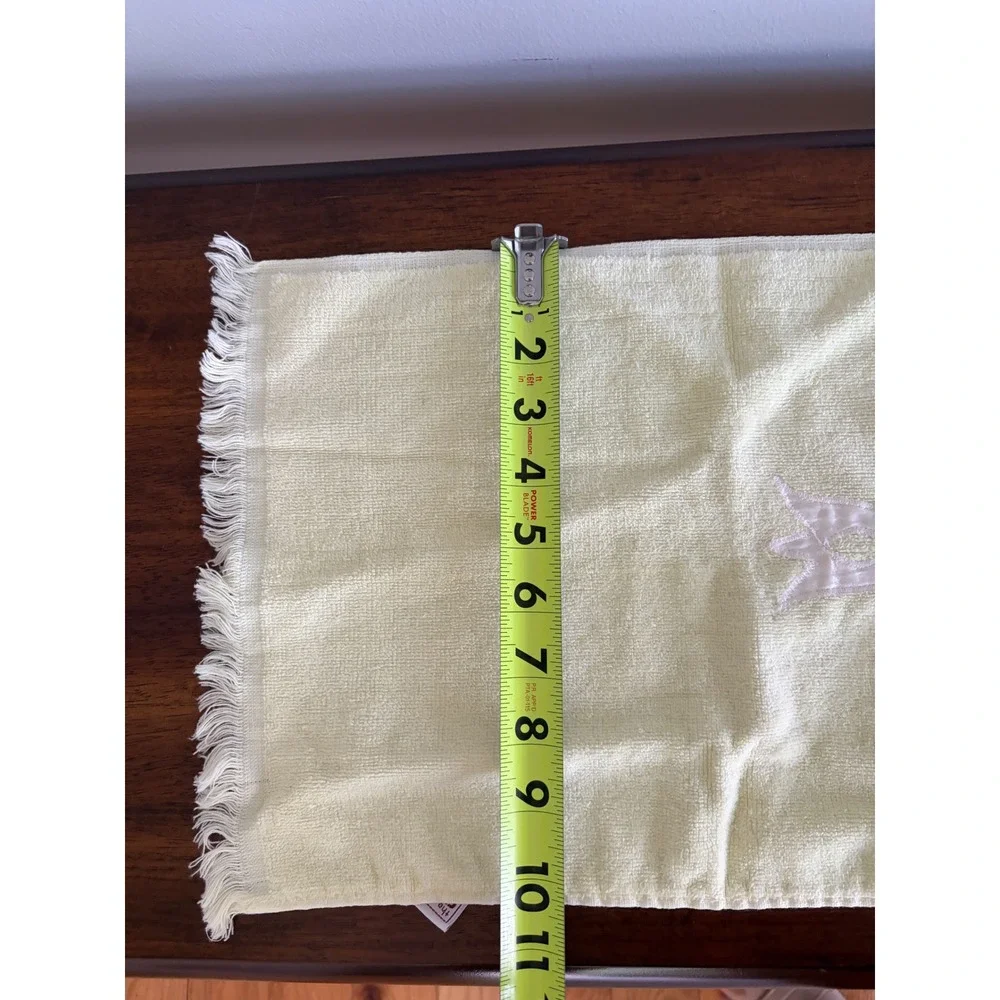 VTG Yellow Embroidered Flower Hand Finger Tip Towel